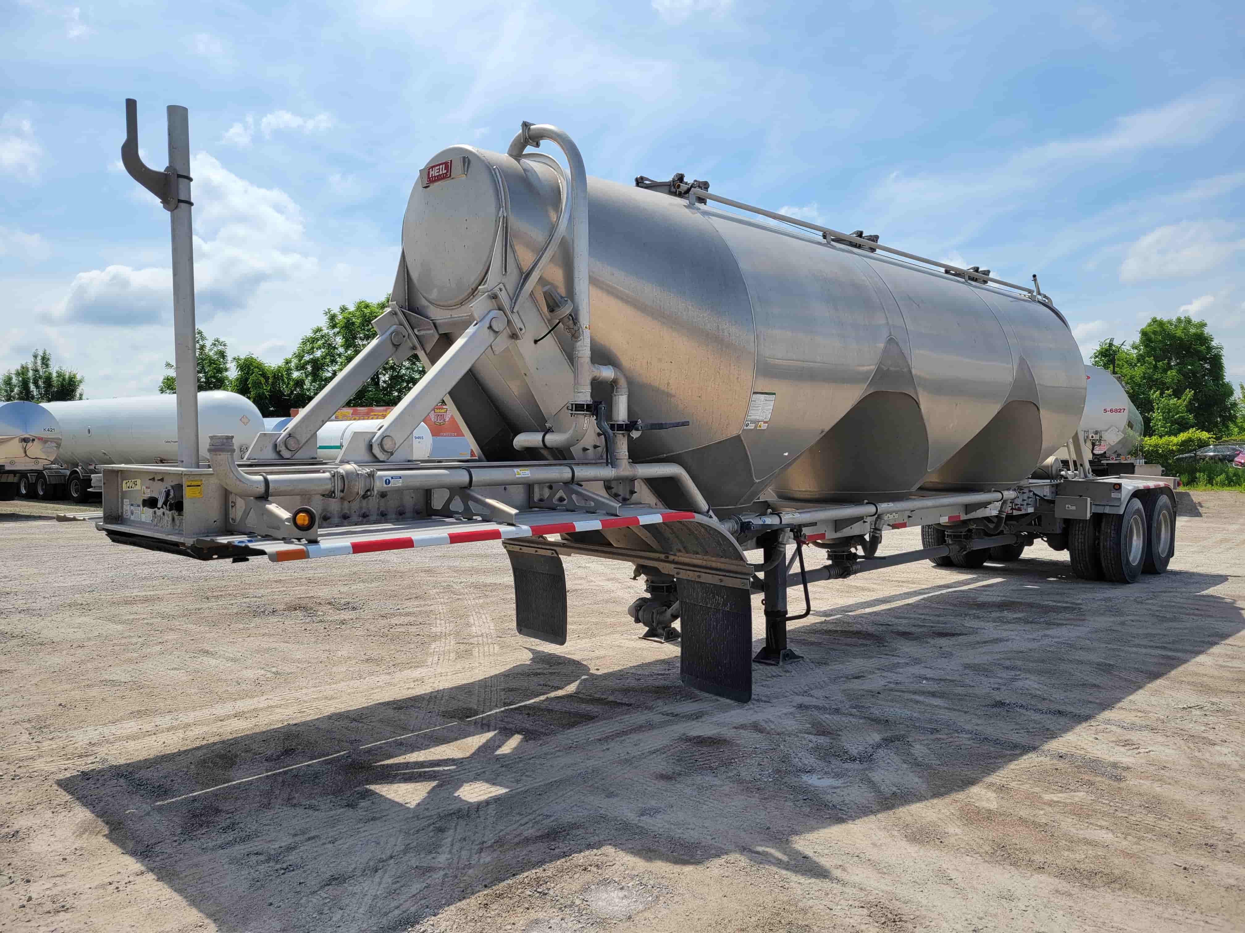 tank trailer